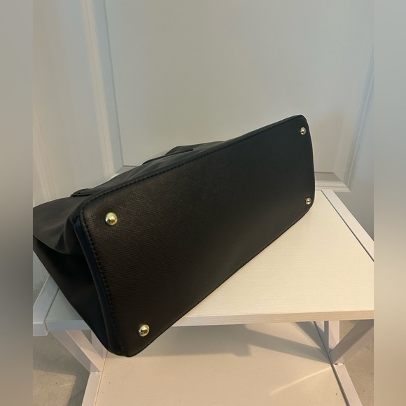 Tahari Black Metropolis Tote Handbag Purse Briefcase Professional 15x6x11. EUC - Picture 9 of 9